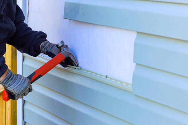 Reliable Siding Repair contractor in Forest Lake, IL by Creative Siding